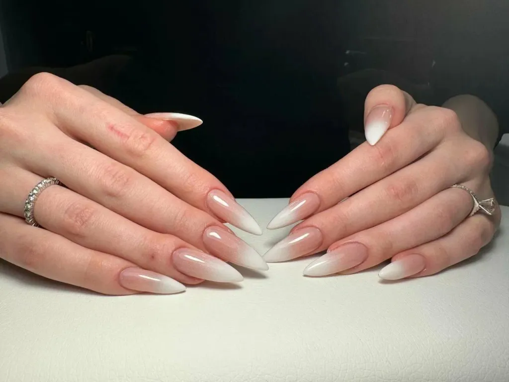 Ella Nails