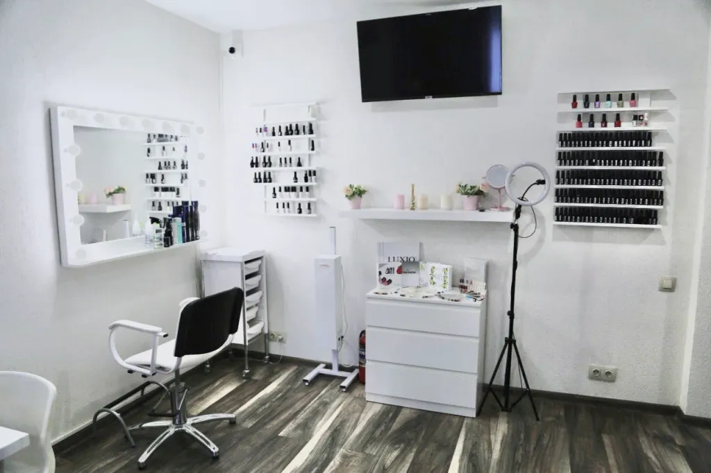 Сеть студий красоты Skynails (М. Пятницкое шоссе)