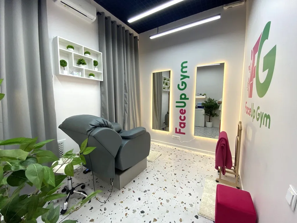 FaceUp Gym (м. Курская)