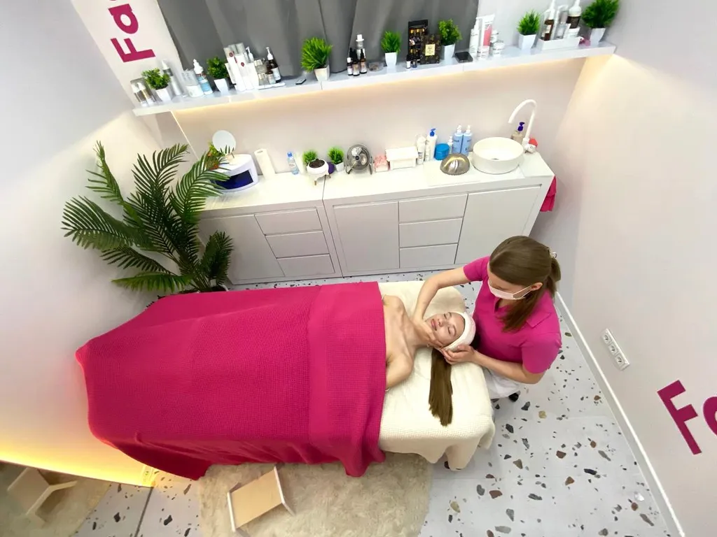 FaceUp Gym (м. Курская)