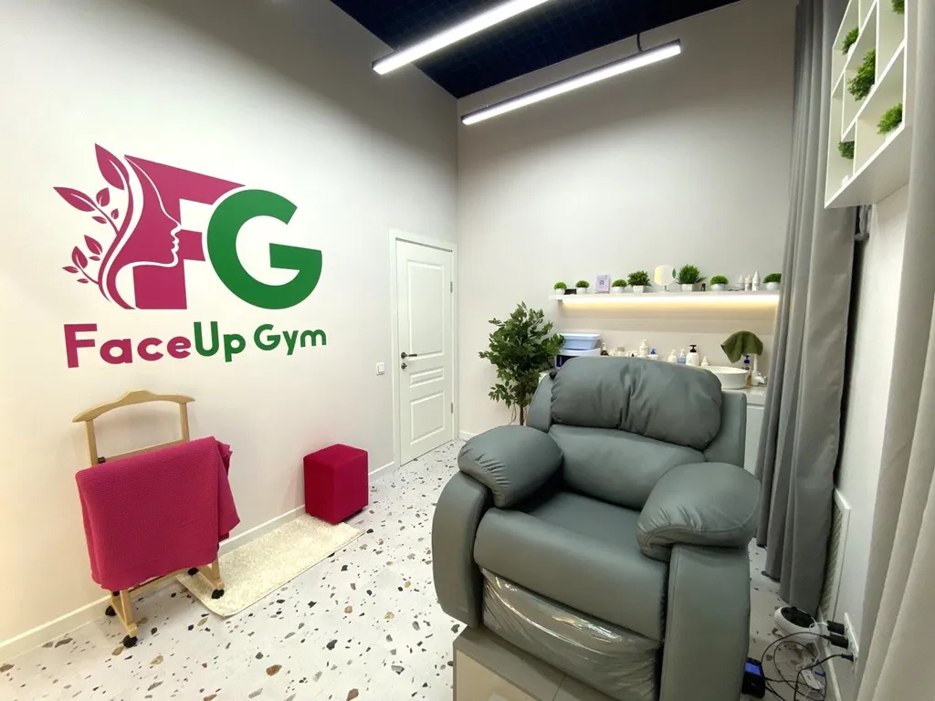 FaceUp Gym (м. Курская)